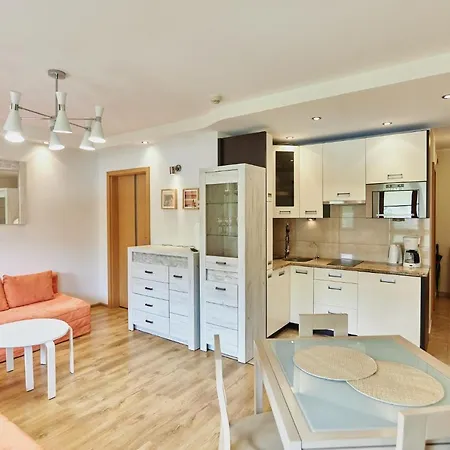 - Wiosenny Zeromskiego * Świnoujście